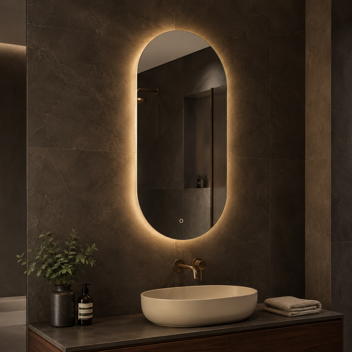 Ovaler LED-Wandspiegel 20 × 40 cm, rahmenlos, Wandschalter – Produktbild 2