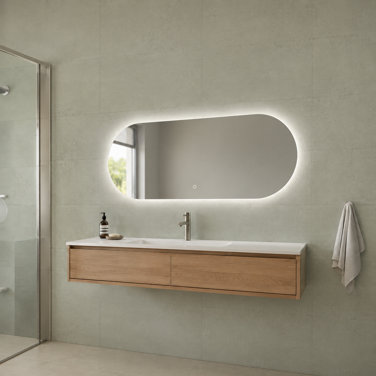 Ovaler LED-Wandspiegel 130 × 40 cm, rahmenlos, Touch-Schalter – Produktbild 1
