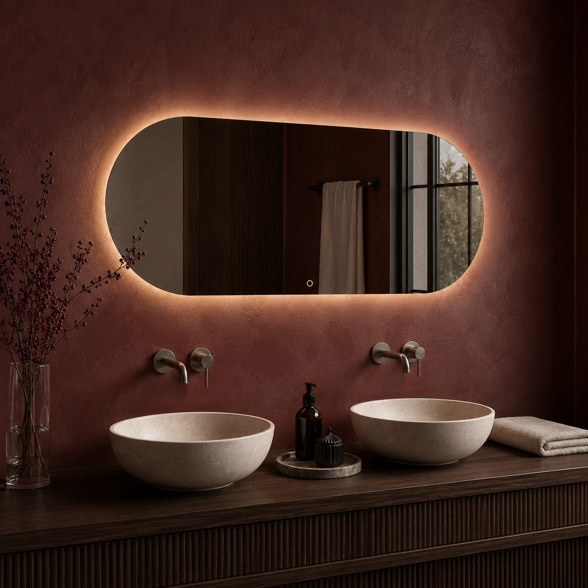 Ovaler LED-Wandspiegel 130 × 30 cm, rahmenlos, Touch-Schalter – Produktbild 3